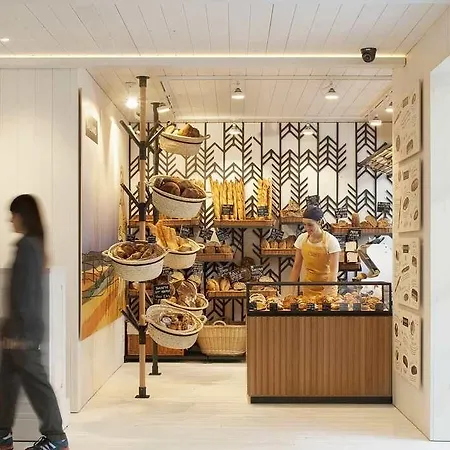 أي سي فيكتوريا سويتس، لايف ستايل ماريوت 4*