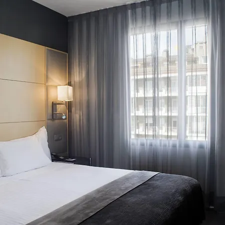 أي سي فيكتوريا سويتس، لايف ستايل ماريوت فندق 4*