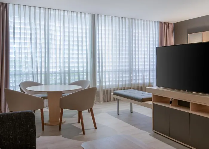 Ac Victoria By Marriott Hotel 4*