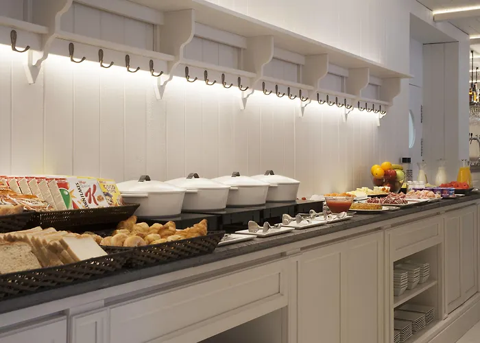 Ac Victoria By Marriott Hotel 4*