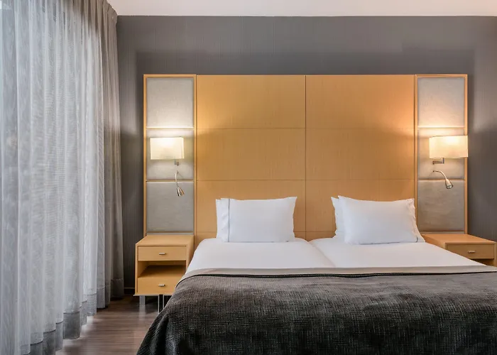 Hotel Ac Victoria By Marriott 4*