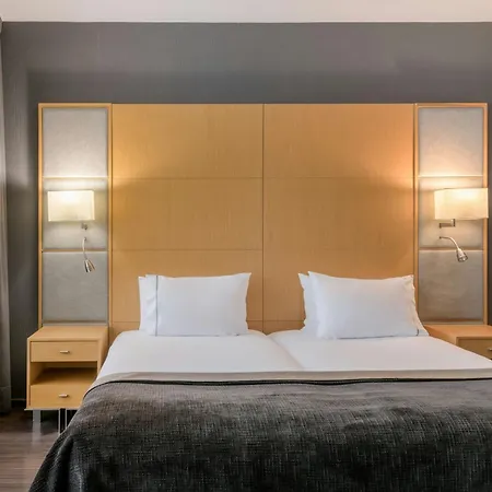 Ac Hotel Victoria Suites By Marriott 4*